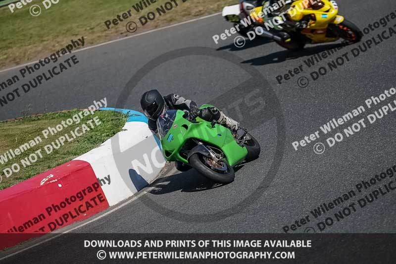 enduro digital images;event digital images;eventdigitalimages;mallory park;mallory park photographs;mallory park trackday;mallory park trackday photographs;no limits trackdays;peter wileman photography;racing digital images;trackday digital images;trackday photos
